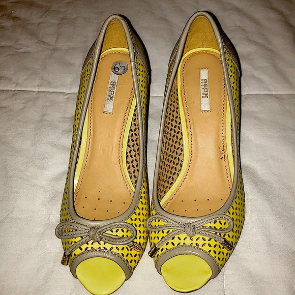 Heels - Picture 1 of 3